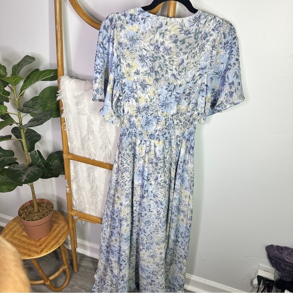 Baltic Born Verona Smocked Maxi Dress White and Blue Floral sz M - Picture 6 of 11
